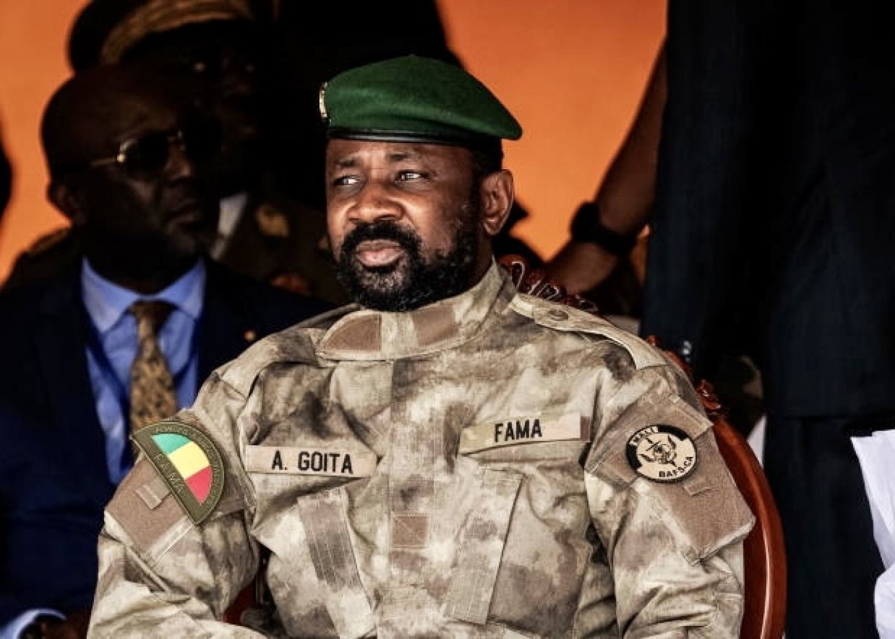 Mali : des hommes armés s'emparent de deux camps militaires