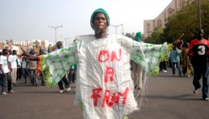 Mariam Sow dénonce la complicité des autorités dans l’accaparement des terres Mariam Sow dénonce la complicité des autorités dans l’accaparement des terres