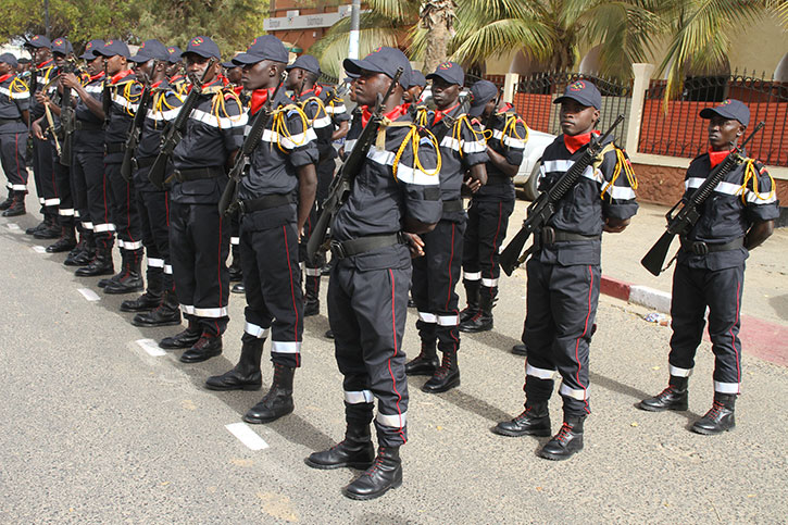 DIRECT - 4 Avril 2015: la revue des troupes sur la Place Faidherbe (Photos)