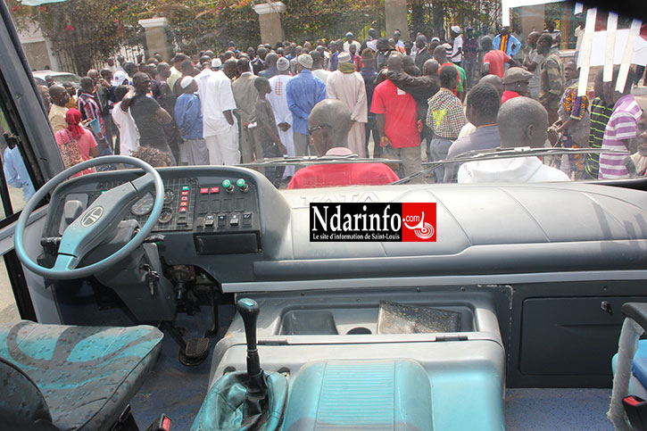 SAINT-LOUIS - TRANSPORT URBAIN: les 50 nouveaux bus réceptionnés sur la Place Faidherbe (Photos) SAINT-LOUIS - TRANSPORT URBAIN: les 50 nouveaux bus réceptionnés sur la Place Faidherbe (Photos)