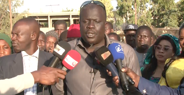 Lésés par le PEJA, les artisans de Saint-Louis, découragés, se révoltent Lésés par le PEJA, les artisans de Saint-Louis, découragés, se révoltent