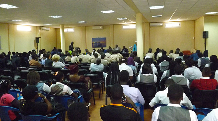 SAINT-LOUIS :21ème EDITION DE LA JOURNEE  MONDIALE DU LIVRE : CHEIKH HAMIDOU KANE lance un appel aux autorités en faveur d’un soutien conséquent au CEPS