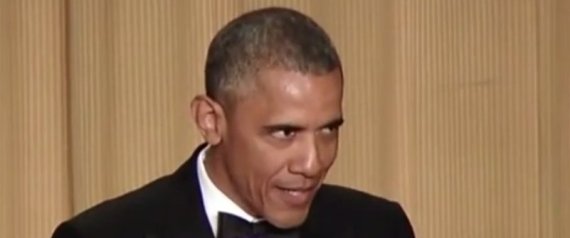 Barack Obama se moque de Hillary Clinton, Dick Cheney et de ceux qui pensent qu'il est musulman