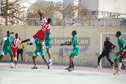 Handball - 1ère journée D2 : Dagana en hommes affiche ses ambitions, le Diaraf gagne et perd