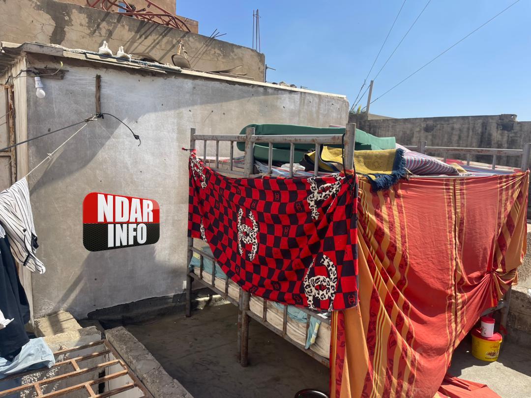 Leur logement saturé : des étudiants saint-Louisiens à Dakar dorment à la belle étoile (photos)