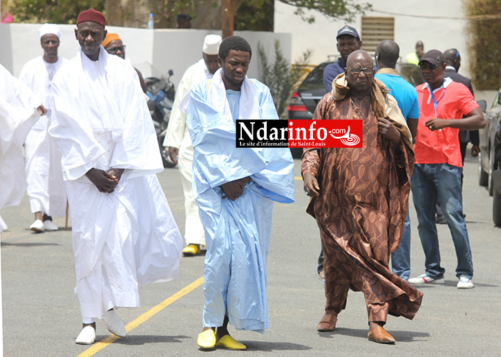 ACCUEIL DU ROI MOUHAMED VI: Grande mobilisation de la Communauté musulmane de Saint-Louis. ACCUEIL DU ROI MOUHAMED VI: Grande mobilisation de la Communauté musulmane de Saint-Louis.