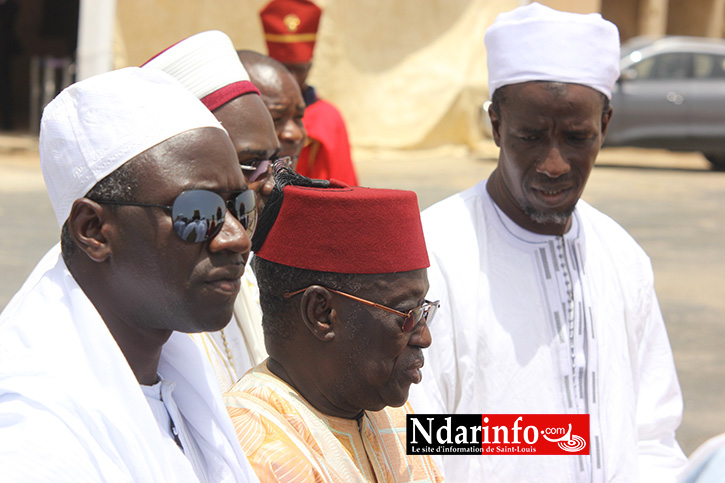 ACCUEIL DU ROI MOUHAMED VI: Grande mobilisation de la Communauté musulmane de Saint-Louis. ACCUEIL DU ROI MOUHAMED VI: Grande mobilisation de la Communauté musulmane de Saint-Louis.