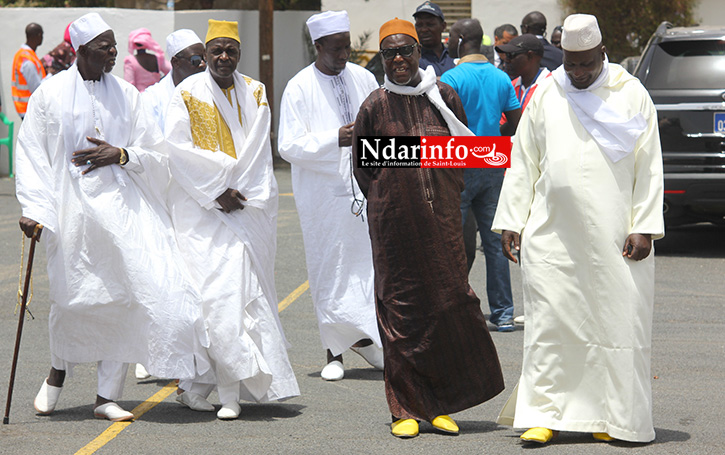 ACCUEIL DU ROI MOUHAMED VI: Grande mobilisation de la Communauté musulmane de Saint-Louis. ACCUEIL DU ROI MOUHAMED VI: Grande mobilisation de la Communauté musulmane de Saint-Louis.