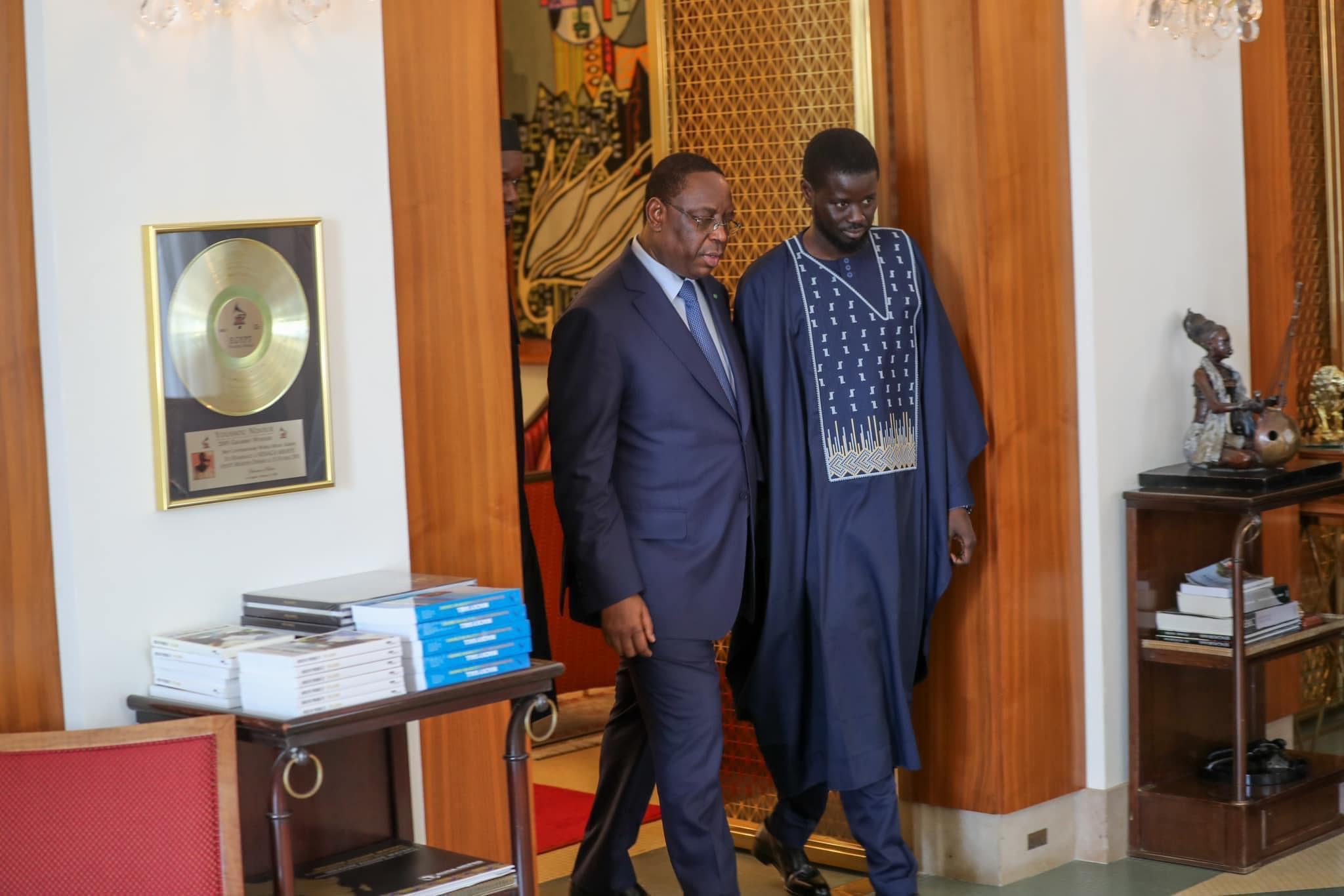 Palais : Premier  tête-à-tête entre Macky Sall et Diomaye Faye (photos) Palais : Premier  tête-à-tête entre Macky Sall et Diomaye Faye (photos)