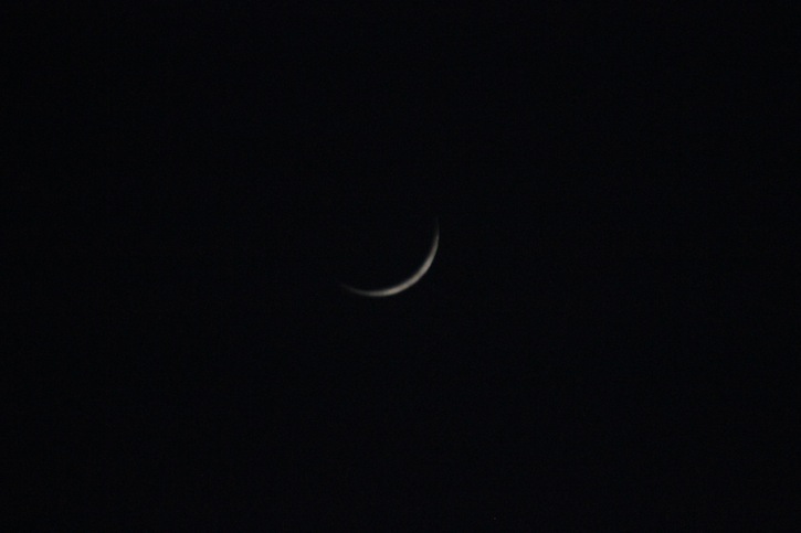 Saint-Louis : le croissant lunaire très visible (images)