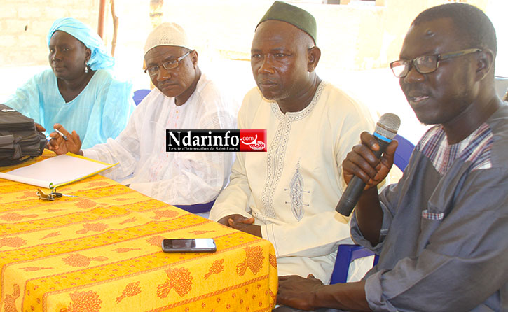 De la Gauche à la doite: Khady WADE, Abdoulaye Djiby SAMBOU, Babacar DIOP et un Notable de Ngallèle De la Gauche à la doite: Khady WADE, Abdoulaye Djiby SAMBOU, Babacar DIOP et un Notable de Ngallèle