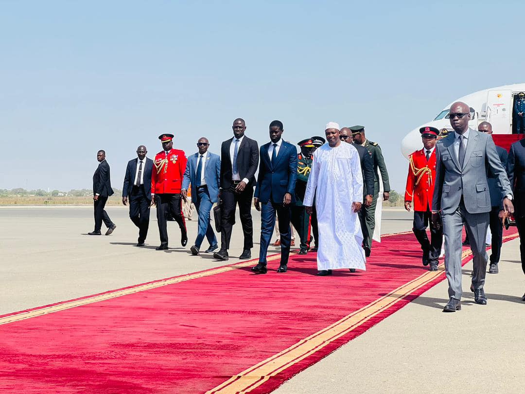 Les images de l'arrivée du président Bassirou Diomaye Faye en Gambie