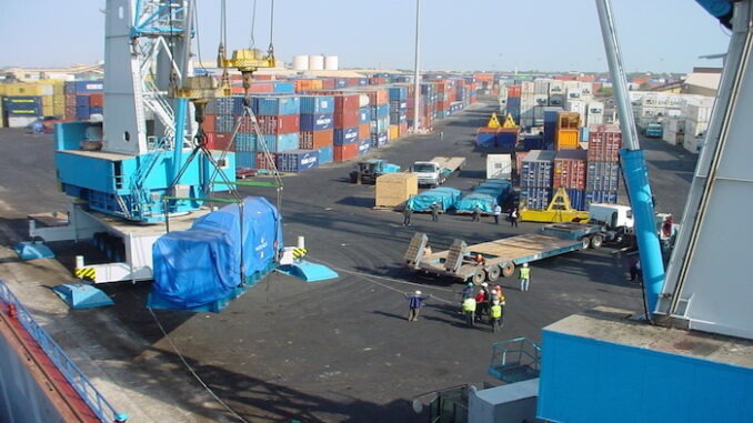 Port de Ziguinchor - Évacuation de l'anacarde : après 3 ans de chômage, les dockers reprennent du travail