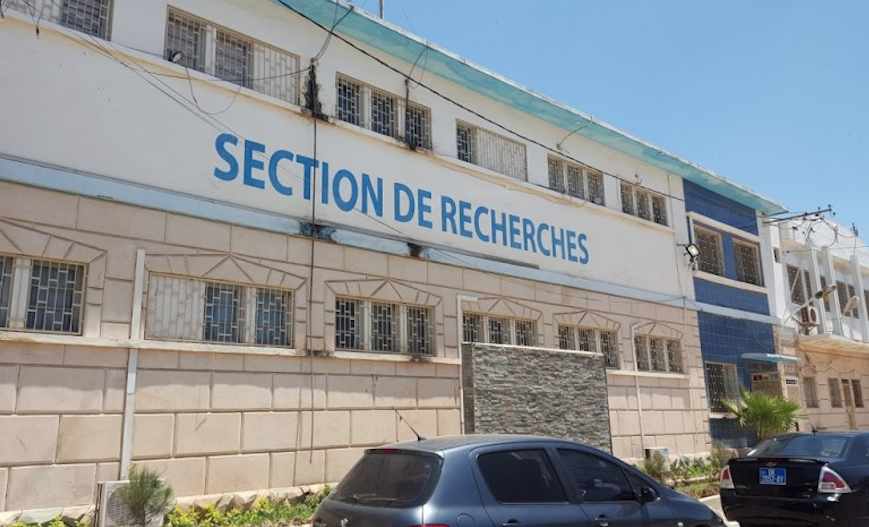 Convoqué, le DirPub de la " Tribune " est dans les locaux de la section de recherches