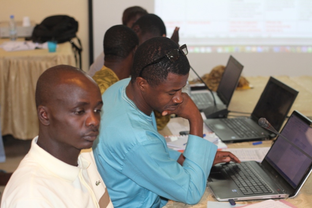 UNIVERSITÉ GASTON BERGER : une radio campus et un studio de production audiovisuelle en 2017. UNIVERSITÉ GASTON BERGER : une radio campus et un studio de production audiovisuelle en 2017.