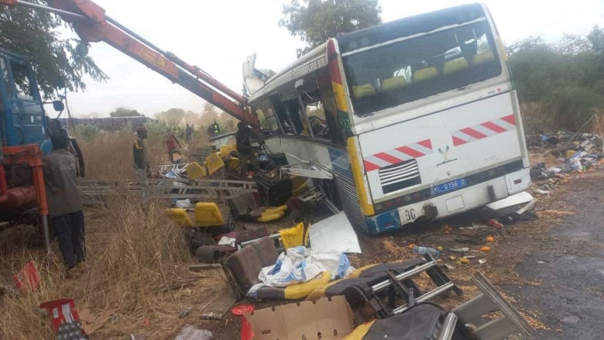 Gossas : 3 morts et 20 blessés dans une collision entre deux bus