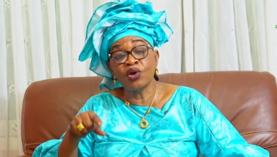 Aida MBODJ : À la DER, des personnes «signent pour 2.000.000 fcfa sans savoir et on leur remet  200.000 » Aida MBODJ : À la DER, des personnes «signent pour 2.000.000 fcfa sans savoir et on leur remet  200.000 »