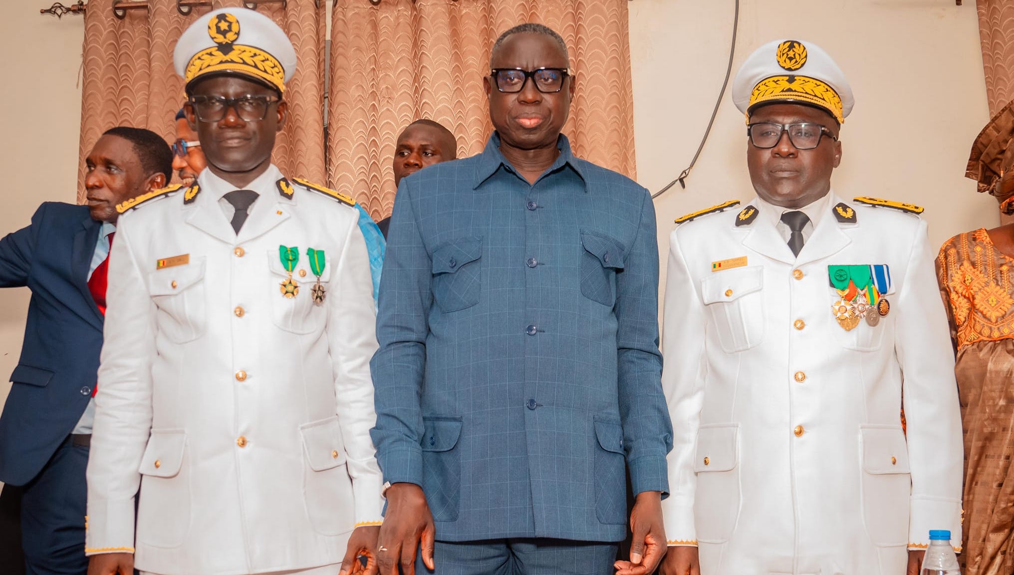 Saint-Louis : le nouveau Gouverneur Al Hassan Sall invite " à joindre nos efforts pour le triomphe de la région " Saint-Louis : le nouveau Gouverneur Al Hassan Sall invite " à joindre nos efforts pour le triomphe de la région "