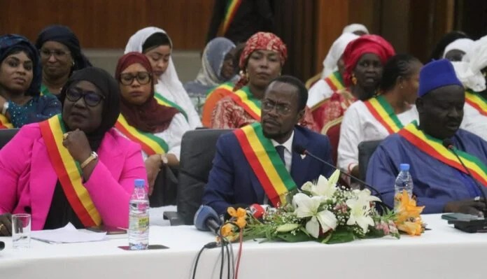 Assemblé nationale : BBY va déposer une motion de censure aujourd'hui Assemblé nationale : BBY va déposer une motion de censure aujourd'hui