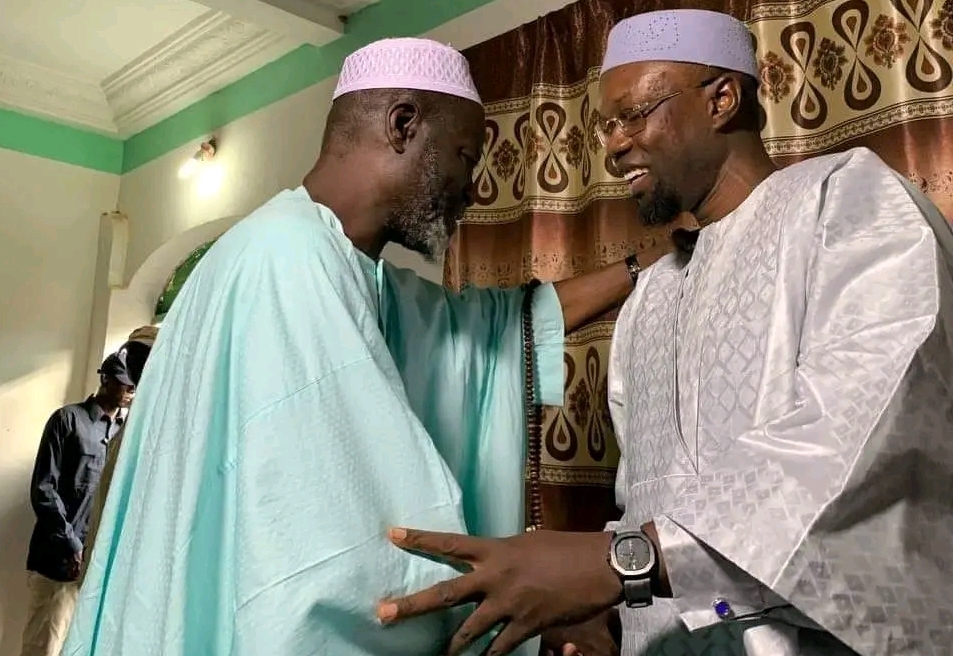 Matam : Le Premier ministre Ousmane Sonko reçu par le guide religieux Thierno Samassa  Matam : Le Premier ministre Ousmane Sonko reçu par le guide religieux Thierno Samassa