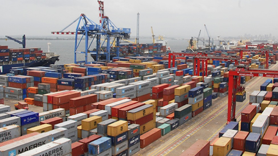 Une chaine de fraude démantelée au Port. Deux personnes arrêtées Une chaine de fraude démantelée au Port. Deux personnes arrêtées
