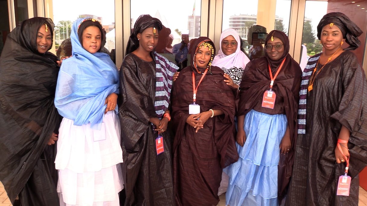 «Je suis peule habillée en maure», la Mauritanie célèbre le brassage vestimentaire
