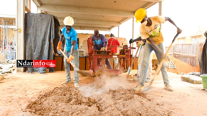 De jeunes ouviers en action. Crédit Photo: Ndarinfo.com