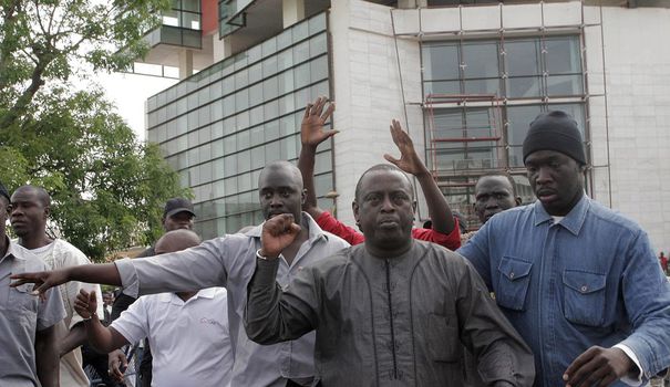 Le MPCL rejoint “le camp du refus” (Ñaani Bañ Na!) et appelle au "NON MASSIF" (communiqué) Le MPCL rejoint “le camp du refus” (Ñaani Bañ Na!) et appelle au "NON MASSIF" (communiqué)