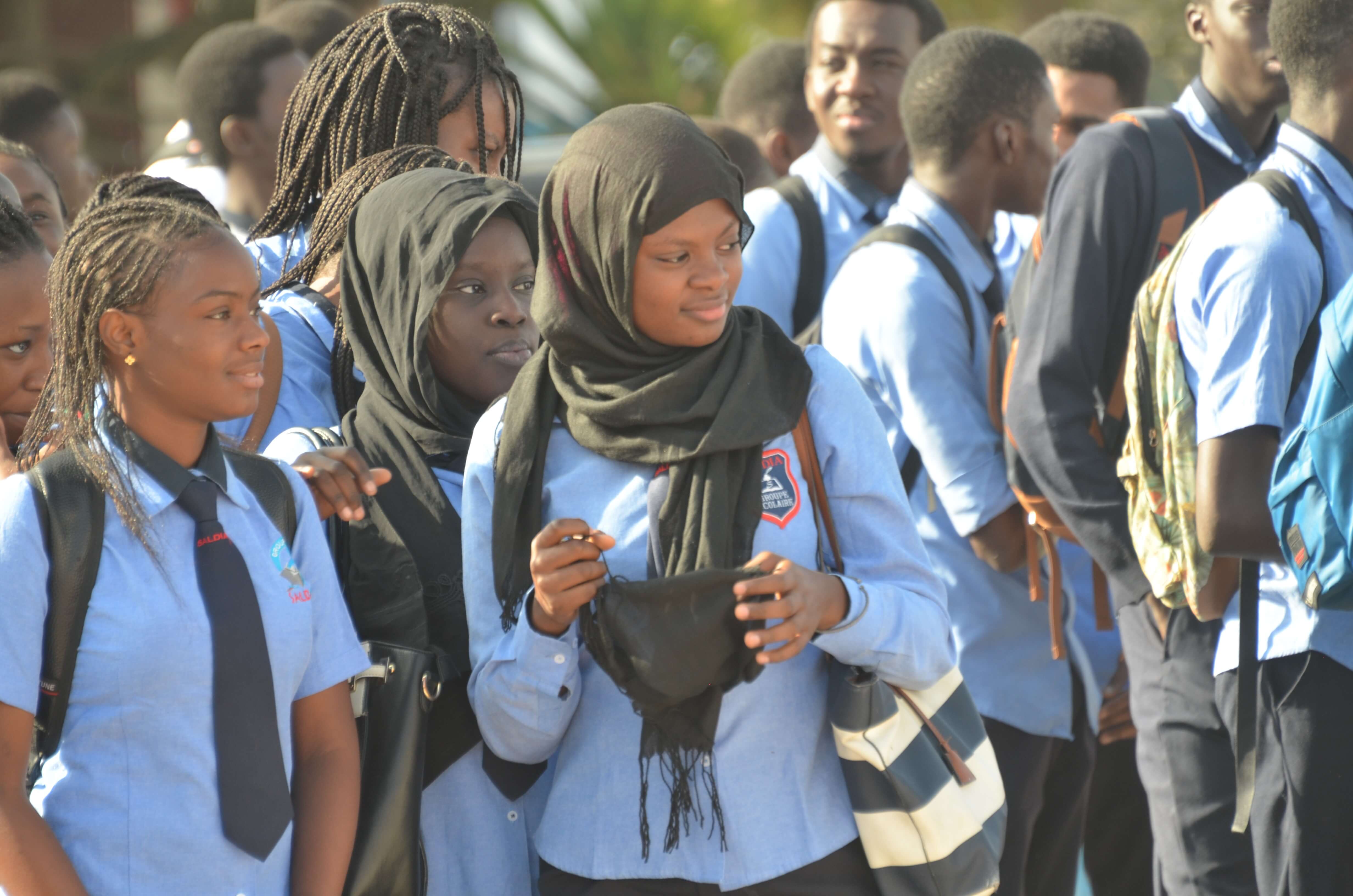 Guirassy annonce un décret sur le port obligatoire de l’uniforme scolaire pour l’année prochaine