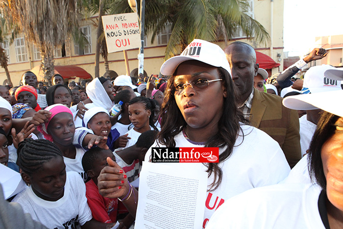 (Photos) Marième Faye SALL en guest star au meeting de Macky SALL sur la Place Faidherbe.