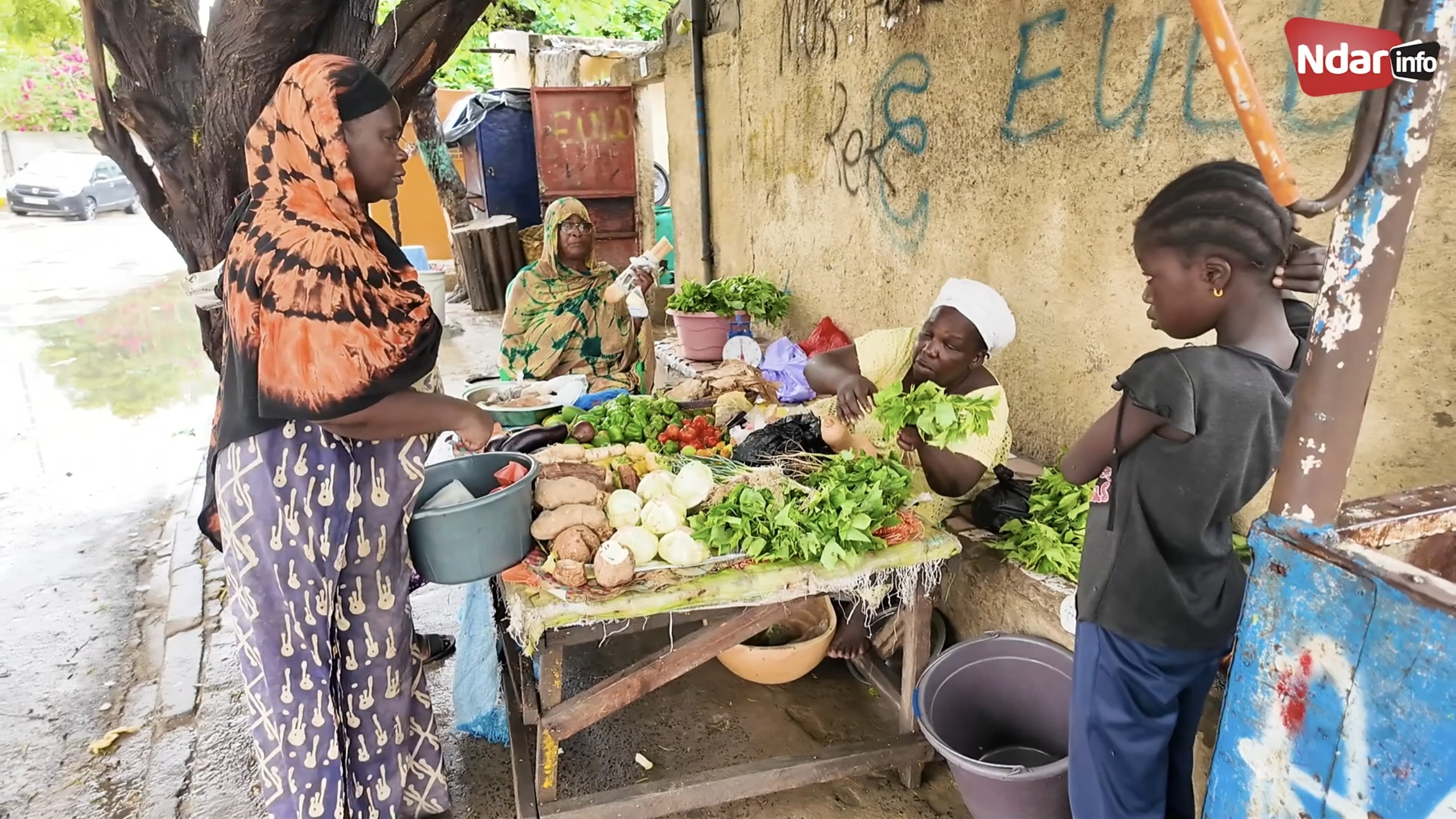 Saint-Louis : Derrière les tables de légumes, une solidarité sans prix
