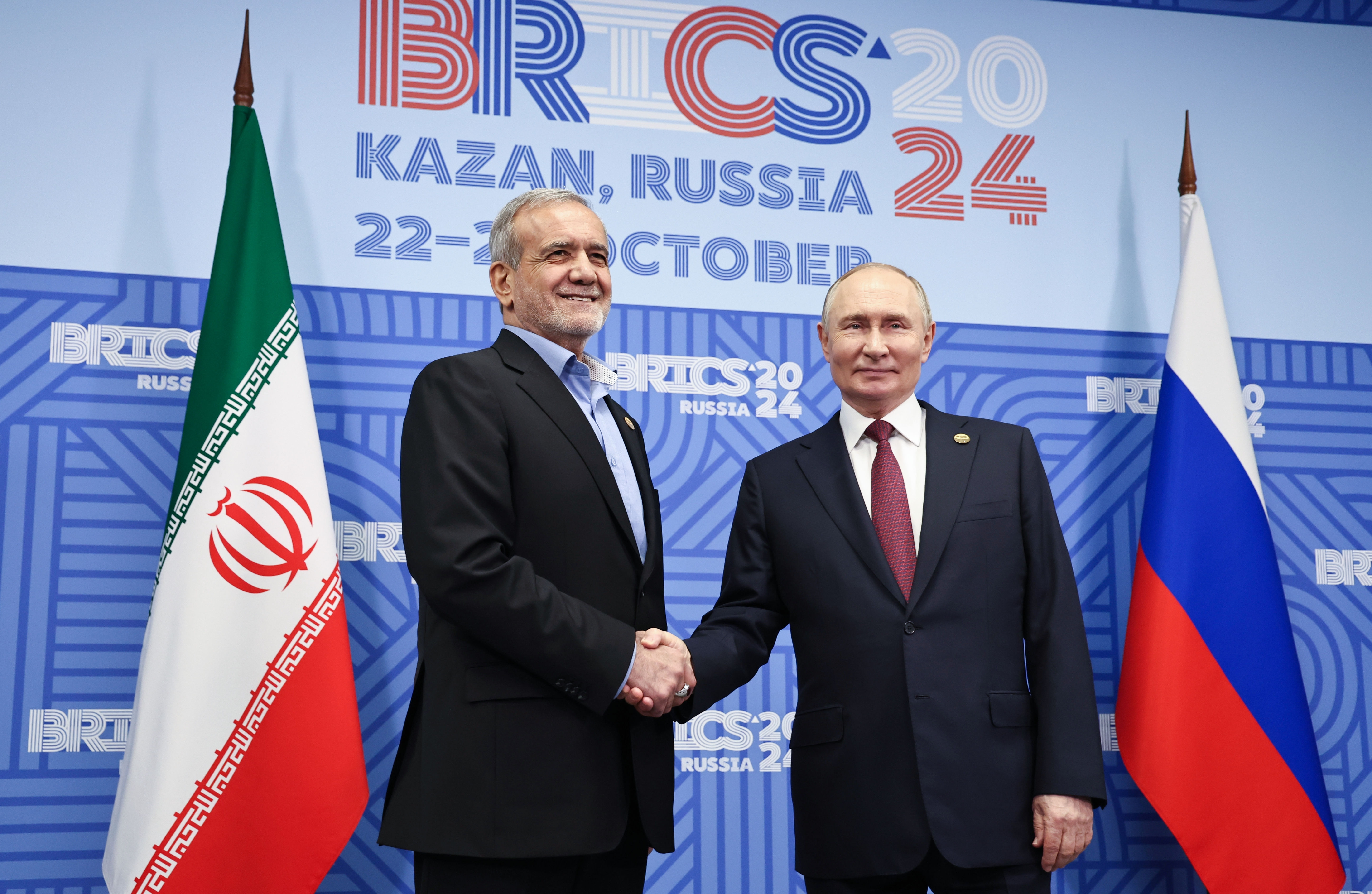 Iran–Russie : un contrat de 25 milliards de dollars pour quatre centrales nucléaires
