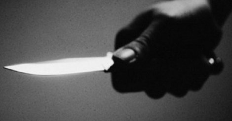 Des bandits armés attaquent un passant à Corniche : portable et pochette emportés. Des bandits armés attaquent un passant à Corniche : portable et pochette emportés.