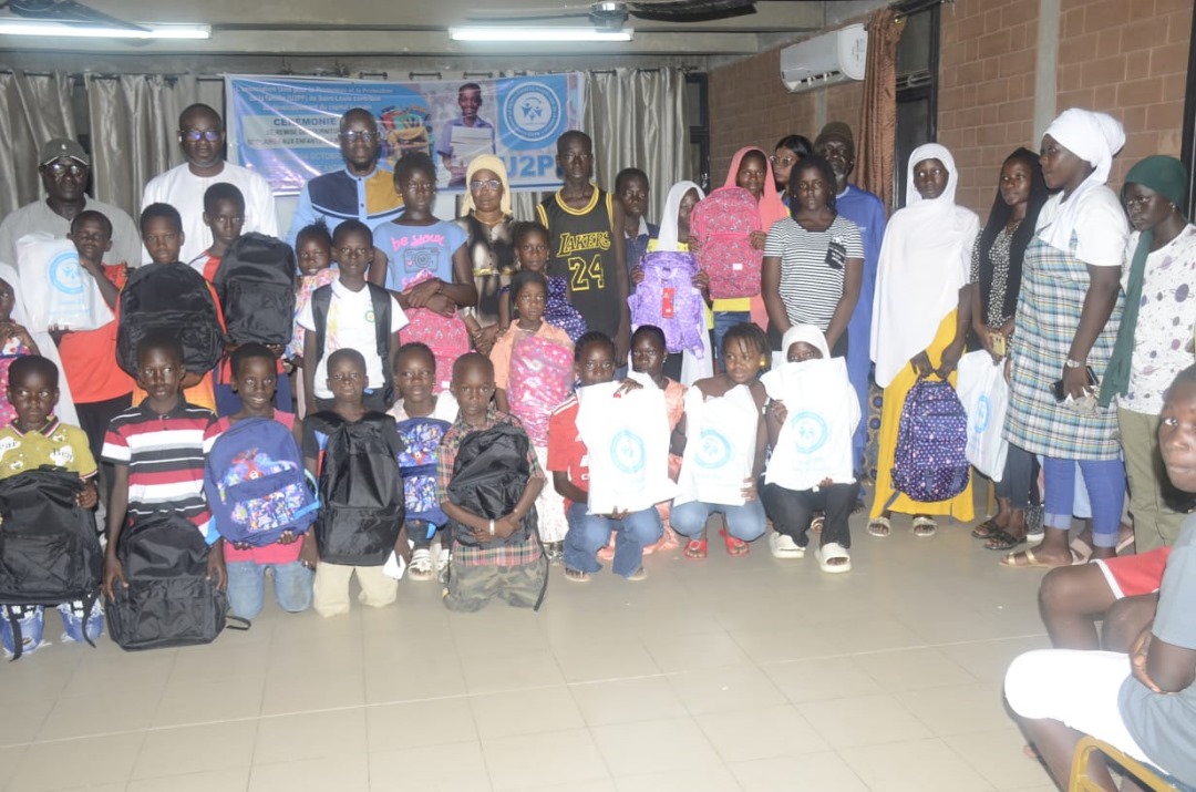 Saint-Louis : l’U2PF offre 600 kits scolaires aux élèves défavorisés