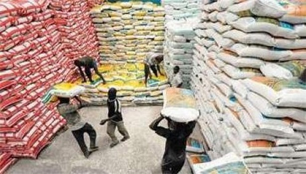 Gendarmerie: 464 tonnes de riz impropre à la consommation saisies.