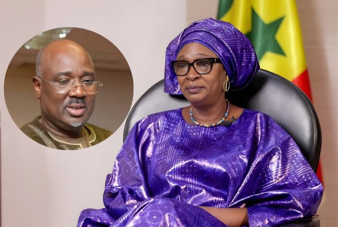 Farba Ngom en prison : deux téléphones, 400 échanges avec un homme politique