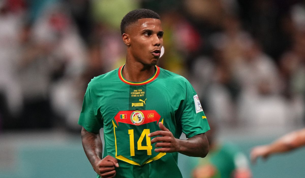 Ismail Jakobs annonce : "Beaucoup de choses vont sortir après le match"