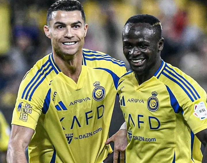 Sadio Mané offre un retour royal à Ronaldo : Al-Nassr fond sur Al-Hilal