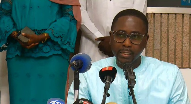 Accord d'entreprise gelé : Le bras de fer se durcit entre Pape Alé Niang et les syndicats