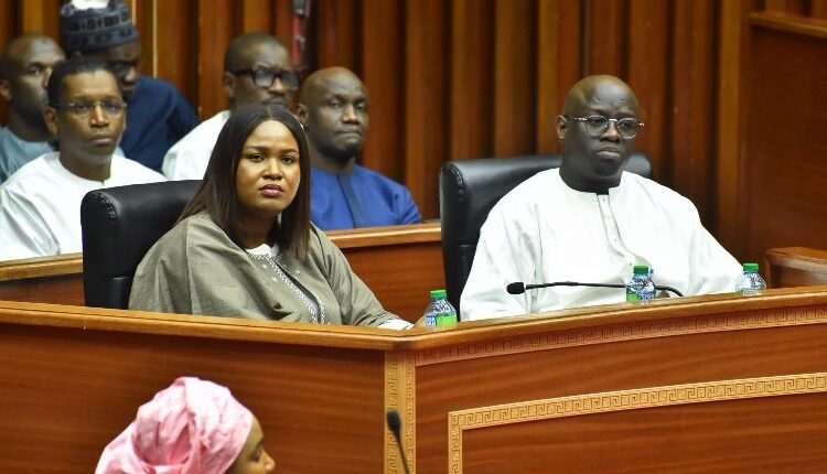 "Le refus du FMI" : Les députés se mobilisent pour soutenir le gouvernement sur la dette