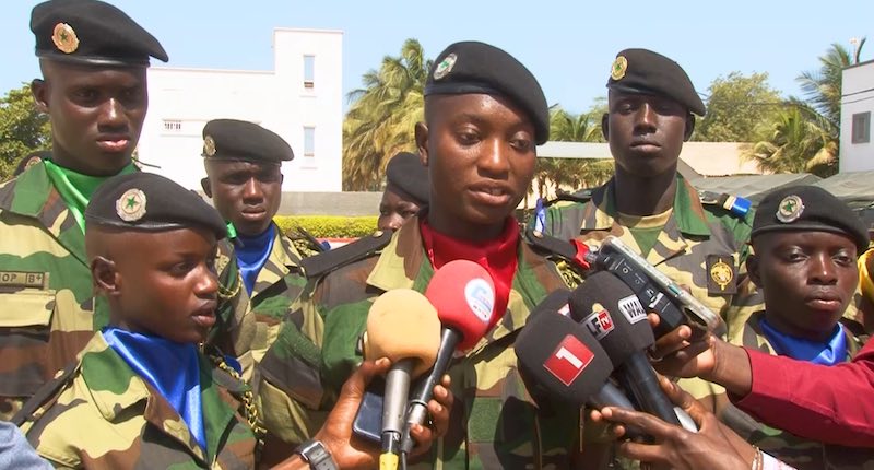 12e Bataillon d’instruction : Le drapeau présenté aux 1 853 soldats du premier contingent 2026