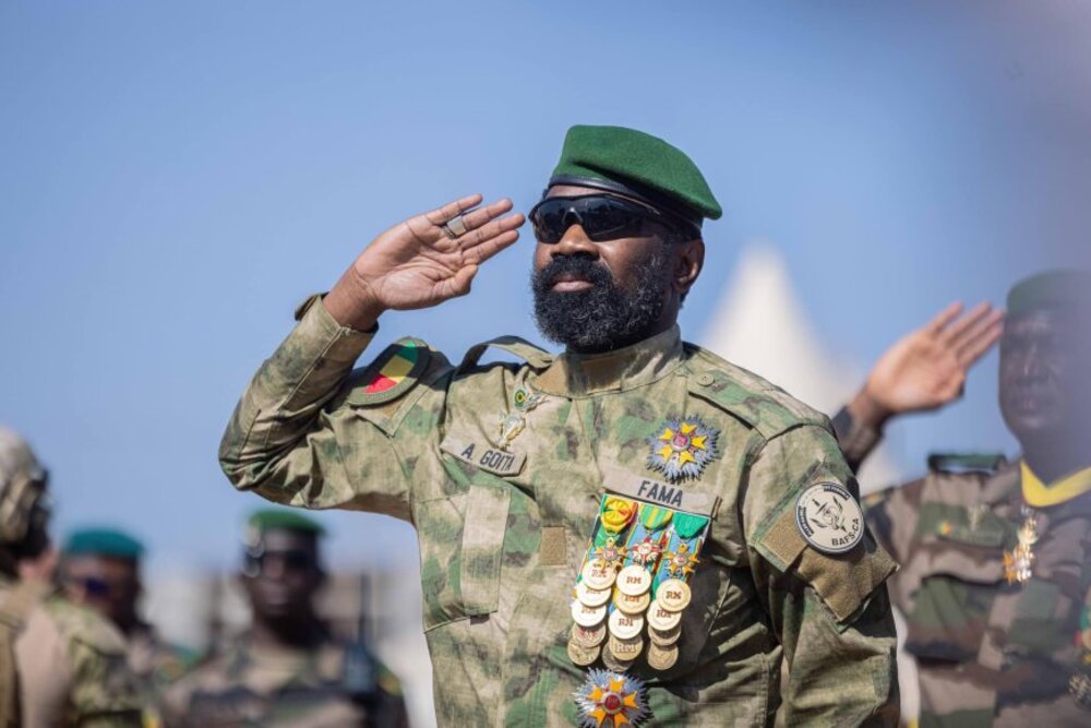 Défense : Assimi Goïta reprend personnellement le ministère après le décès de Sadio Camara