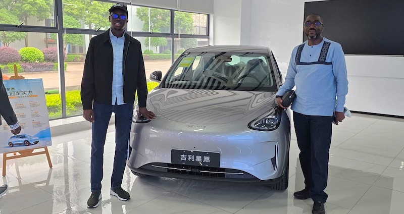 Modernisation : Le FDTT réceptionne en Chine les 100 premiers taxis électriques destinés au Sénégal