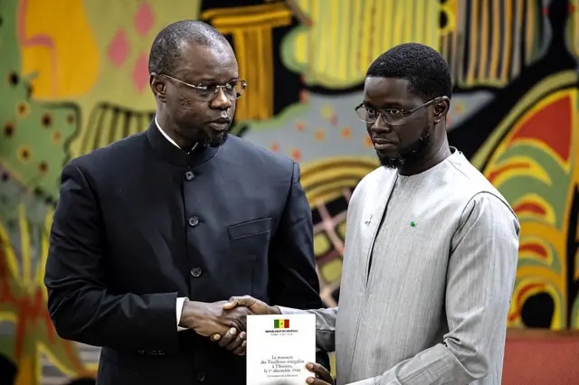 « Doubler le Président » : la révision constitutionnelle inquiète des experts