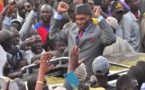 Dernière minute – le cortège de Abdoulaye Wade bloqué à l’avenue Malick Sy