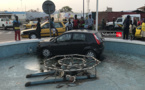 INCROYABLE : Un véhicule atterrit dans le jet d’eau du Pont Faidherbe (vidéo) INCROYABLE : Un véhicule atterrit dans le jet d’eau du Pont Faidherbe (vidéo)