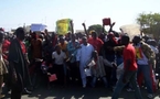 19 mars à Saint-Louis : Des manifestants occupent la Place Abdoulaye Wade pour dénoncer le régime du Sopi