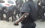 [Vidéo]  - Direct Place de l'Indépendance : Thiat du groupe Keur Gui embarqué comme un "gibet" par la police