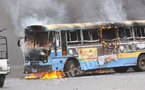 [Vidéo] Affaire Cheikh Béthio Thioune :  les Thiantakounes ont brûlés 5 bus tata