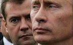 Poutine / Medvedev : quel tandem ! Une comédie politique aux antipodes de la démocratie Poutine / Medvedev : quel tandem ! Une comédie politique aux antipodes de la démocratie